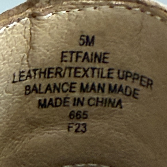 Earth Faine Slip On Flat Round Toe Tan Leather Ankle Boot Women's Size 5 - Picture 11 of 13